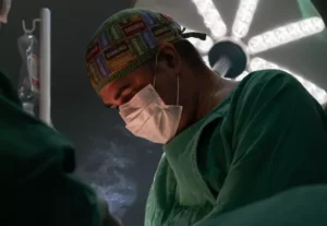 Idade certa para cirurgia plástica? Marcus Marcel explica.